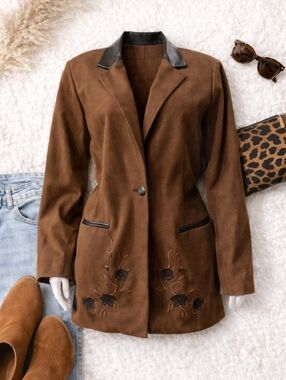 Coldwater Creek faux leather trim brown blazer with floral embroidery details. 